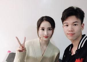 黑历史女子吃瓜图片