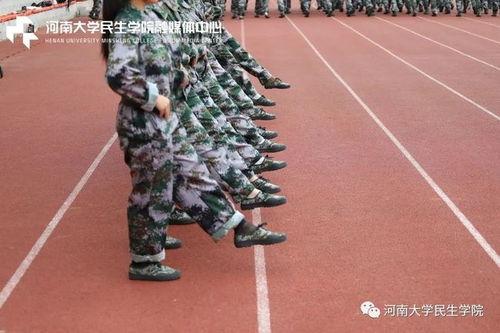 热门吃瓜军训视频下载,热门视频背后的青春回忆