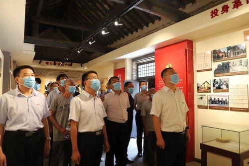 近期热门吃瓜事件舞台,揭秘近期热门吃瓜事件幕后真相