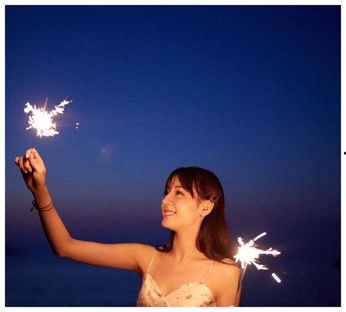 明星网红烟花,光影盛宴共庆佳节