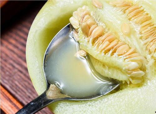 吃瓜贵妃 (已黑化),揭秘宫廷背后的黑化之谜