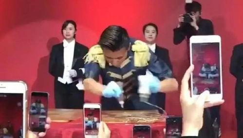 娱乐圈吃瓜小分队,揭秘明星幕后故事，带你领略娱乐圈风云变幻