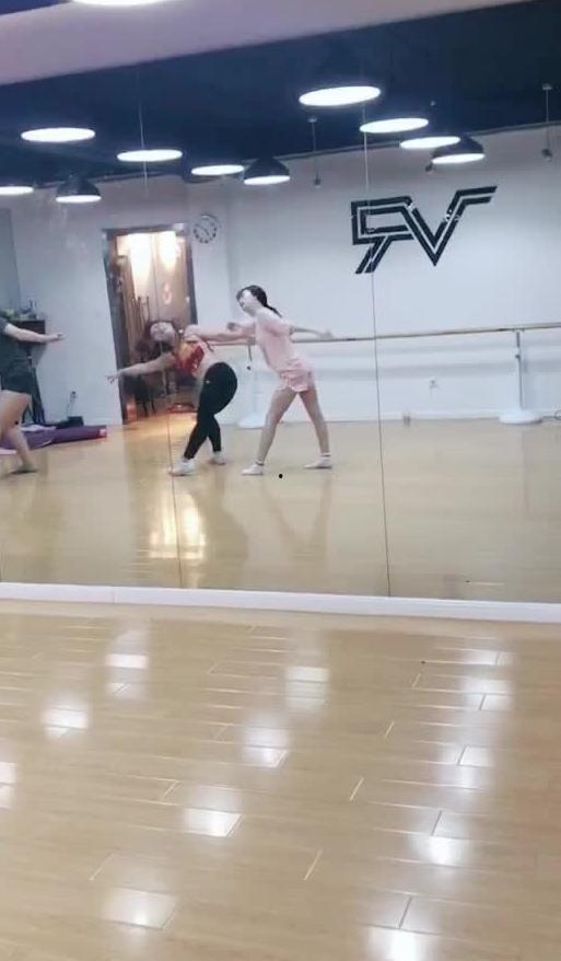 吃瓜舞蹈热门视频大全,全网爆火！吃瓜舞蹈热门视频大盘点