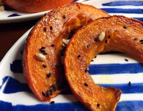 黑瓜吃料免费观看