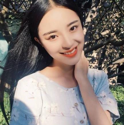 网红明星网红冰淇淋,夏日清凉新潮流